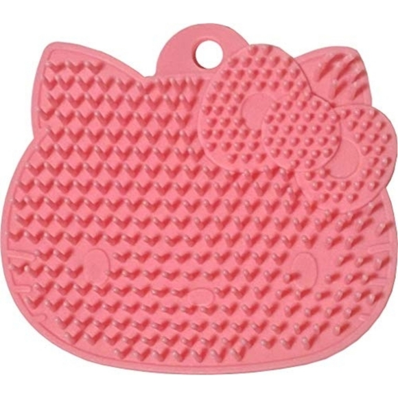 Hello Kitty Makeup Brush Cleaner - Picture 4 of 5